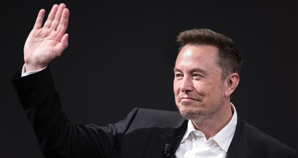 Elon Musk SpaceX ve Tesla Birleşmesi İçin Özel Komiteler Kurulduğunu Duyurdu